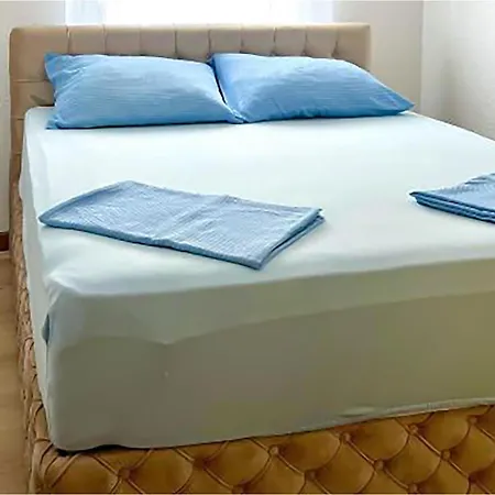 1 Bedroom Stunning In